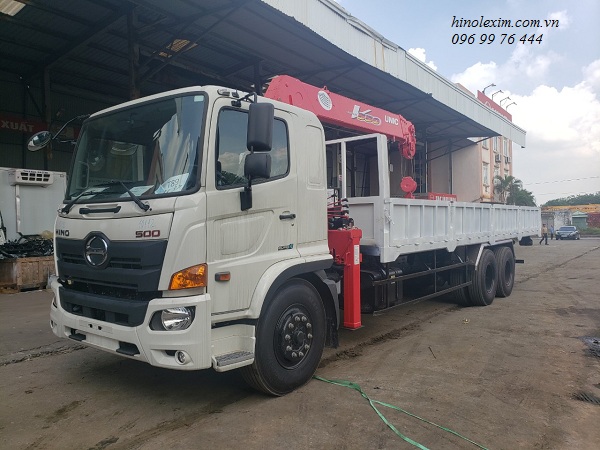 Xe cẩu tự hành 5 tấn hai cầu - FM8JW7A/URV555