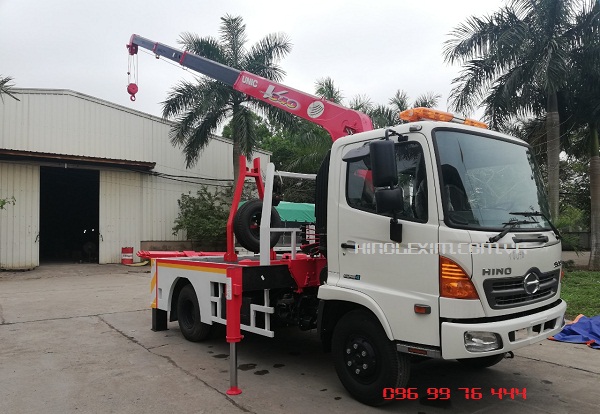 Xe ô tô cẩu kéo  -  xe cứu hộ giao thông