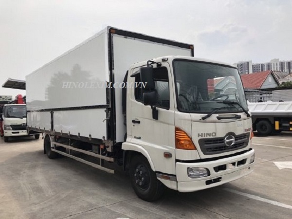 Xe tải hino 6 tấn thùng cánh dơi