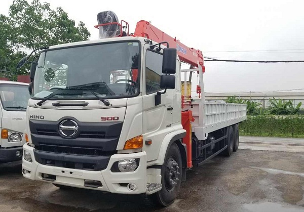 xe tải hino lắp cẩu tư hành 8 tấn kanglim