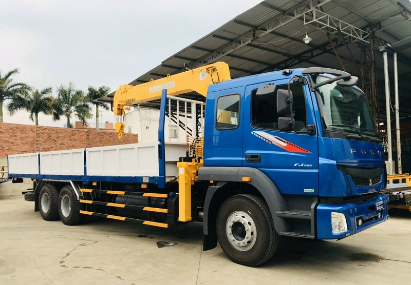 XE FUSO 15 TẤN GẮN CẨU 5 TẤN 